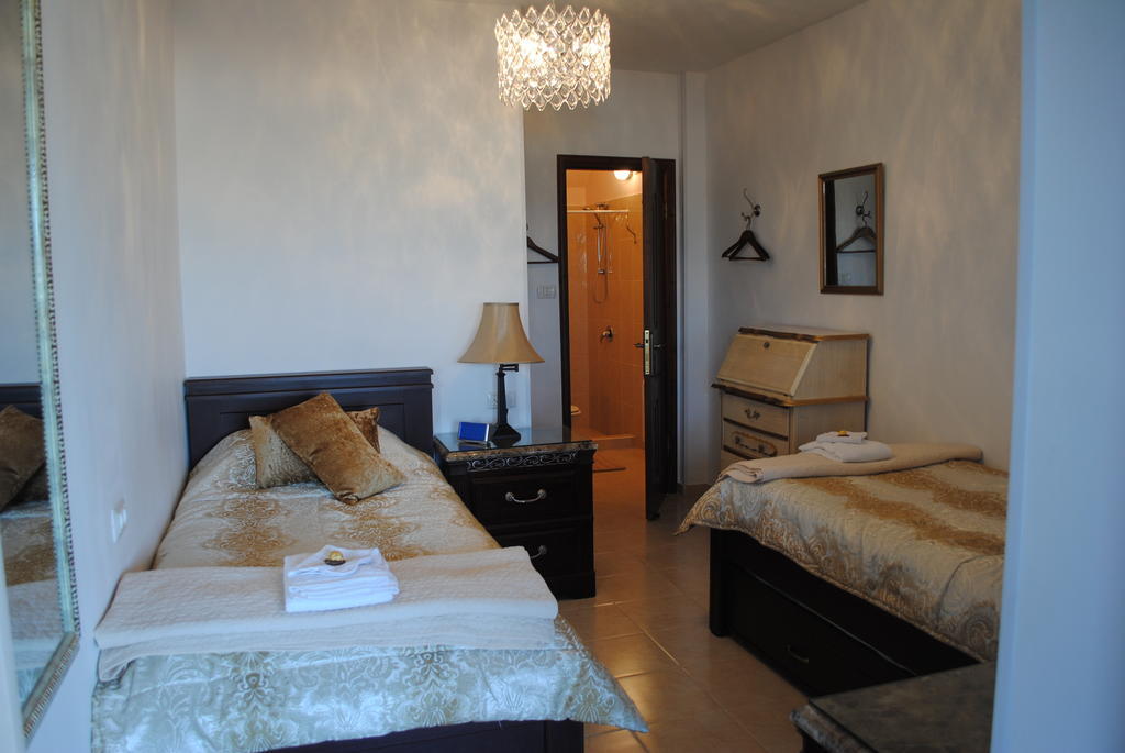 Jerusalem Hills Inn Abu Ghaush Номер фото